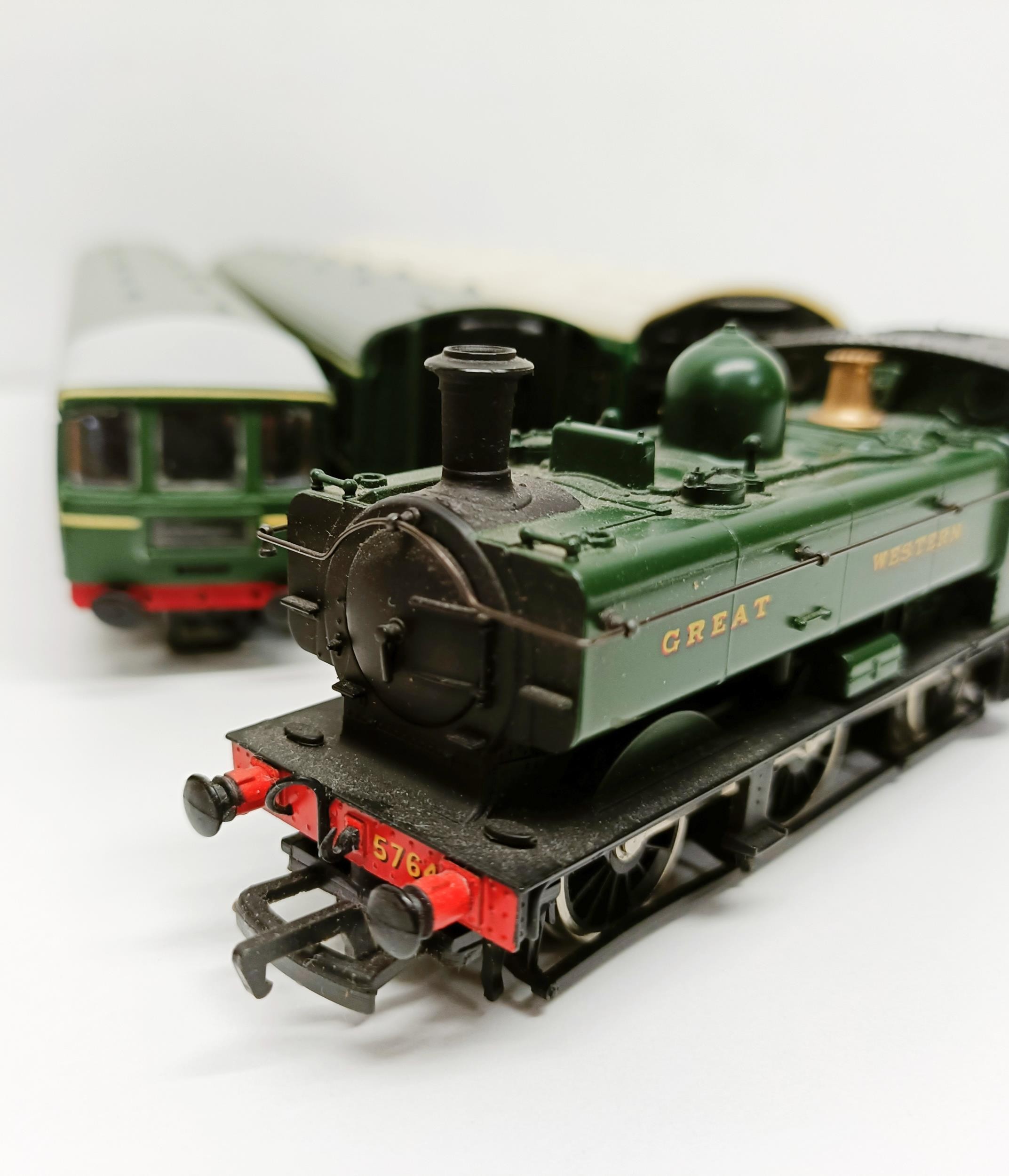 A Mainline Railways OO gauge 0-6-0 locomotive, lacking tender, No 37-058, boxed, a two car train - Image 9 of 10