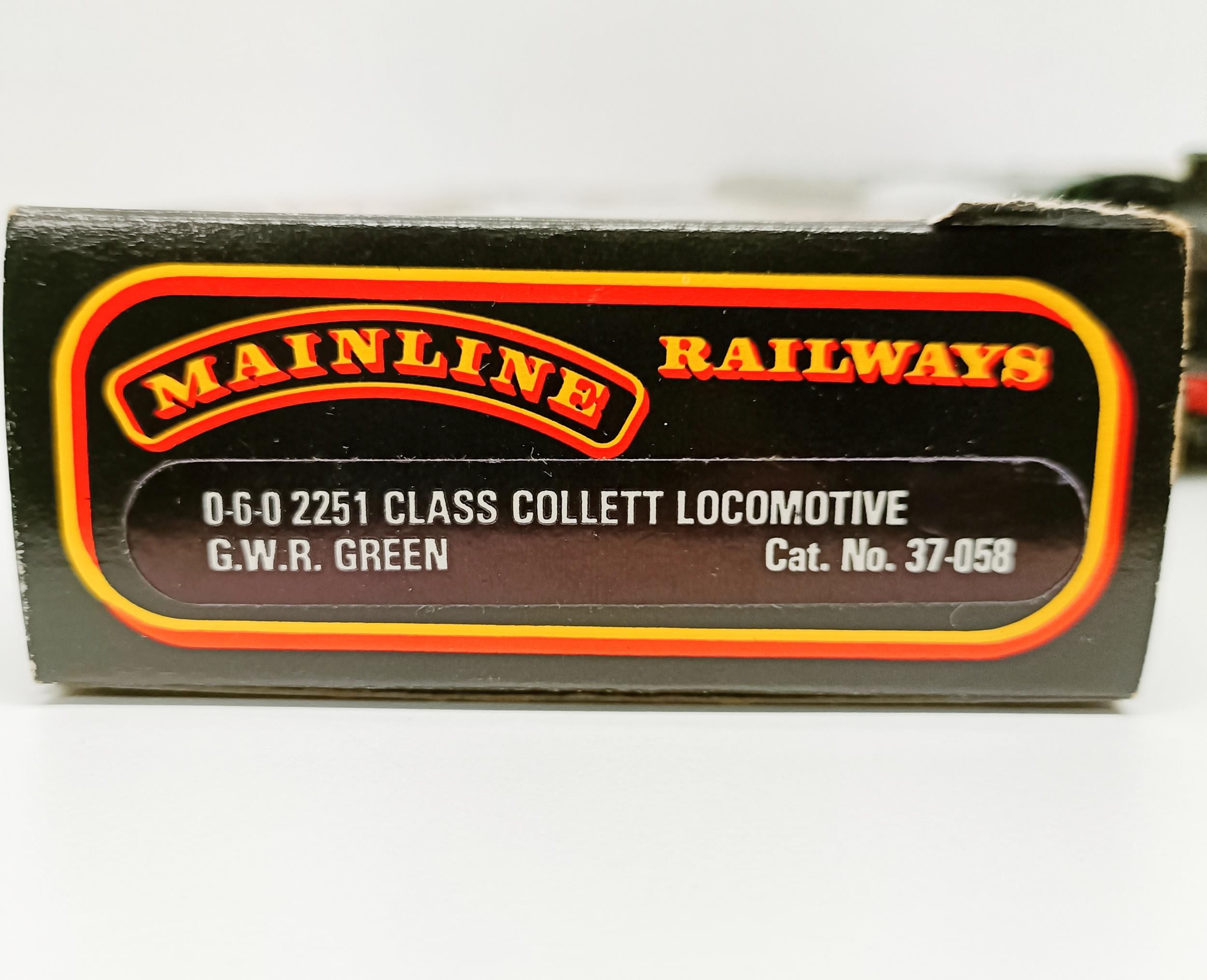 A Mainline Railways OO gauge 0-6-0 locomotive, lacking tender, No 37-058, boxed, a two car train - Image 10 of 10