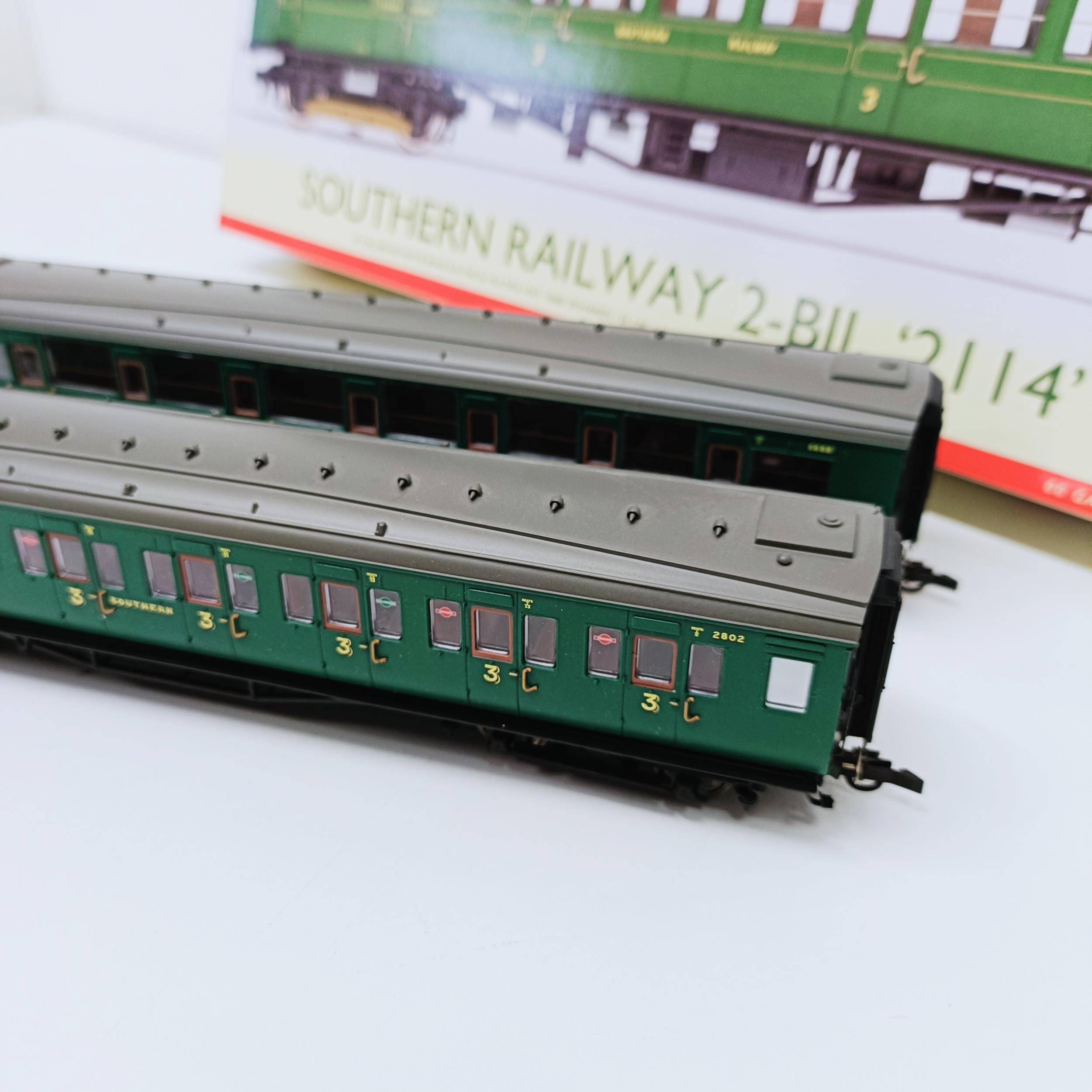 A Hornby OO gauge two car set, R3161X, boxed Provenance: From a vast single owner collection of OO - Image 3 of 8