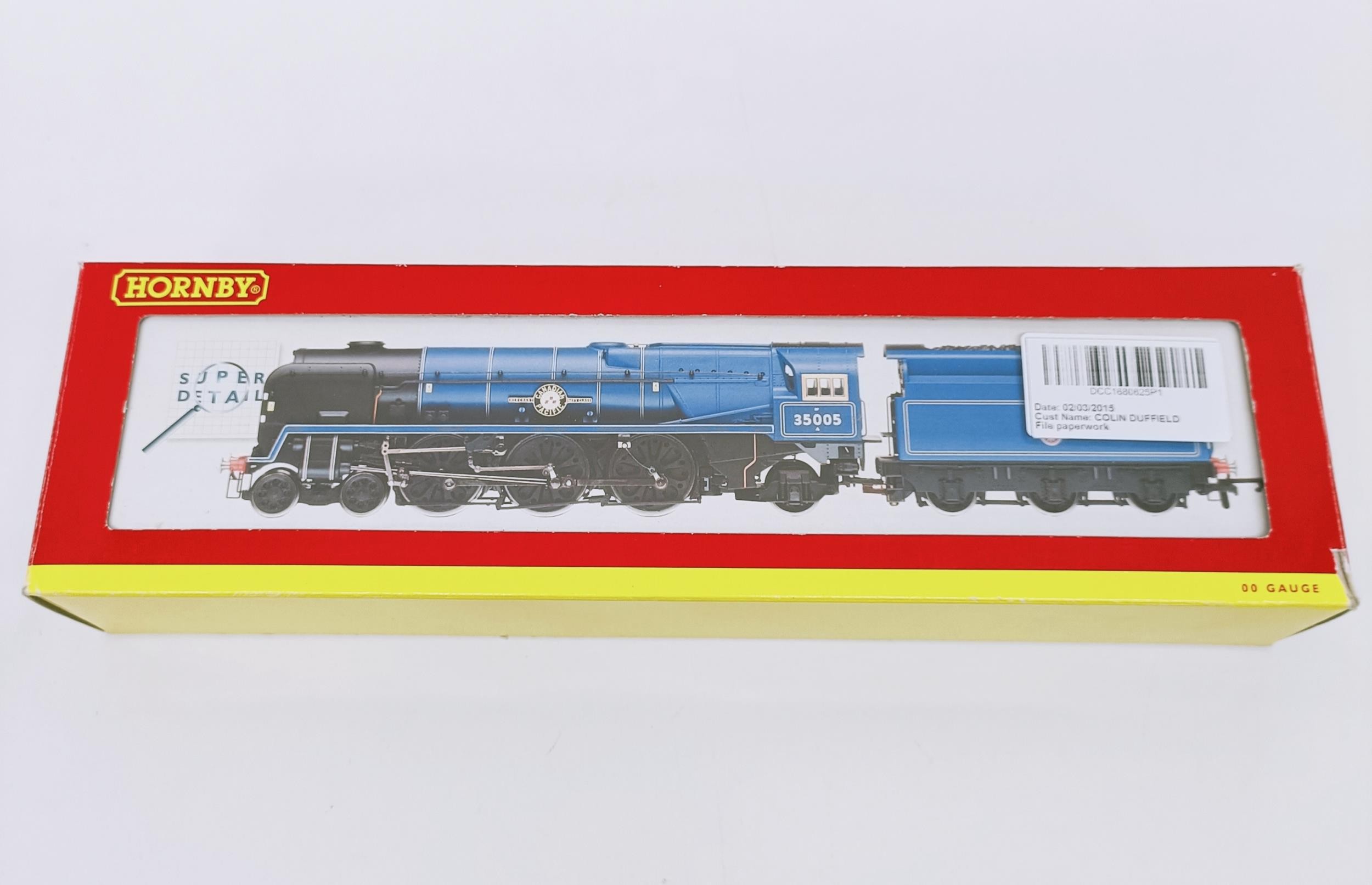 A Hornby OO gauge 4-6-2 locomotive and tender, No R2171-LN03, boxed Provenance: From a vast single - Image 3 of 3