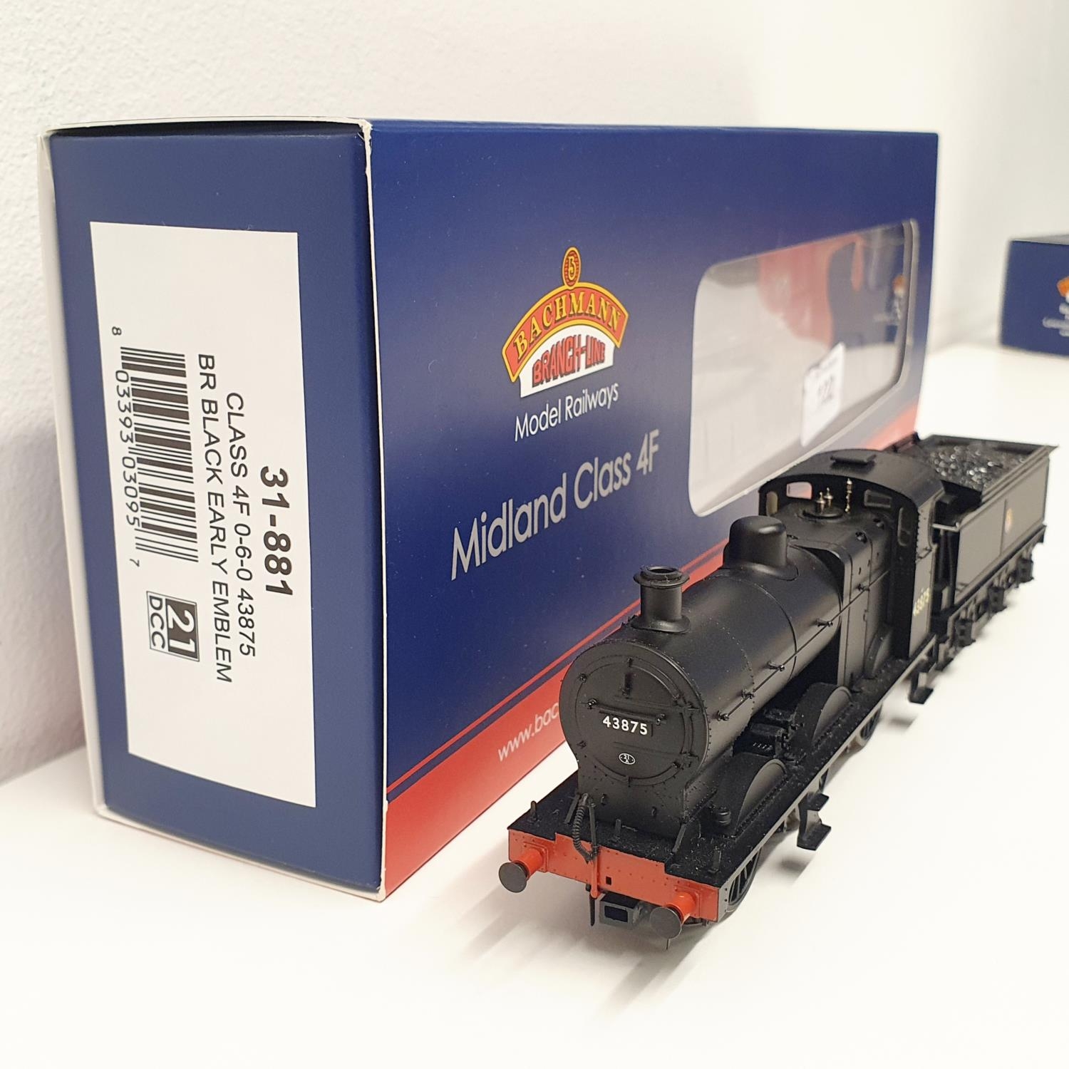 A Bachmann OO gauge 0-6-0 locomotive and tender, No 31-881, boxed Provenance: From a vast single - Image 3 of 3