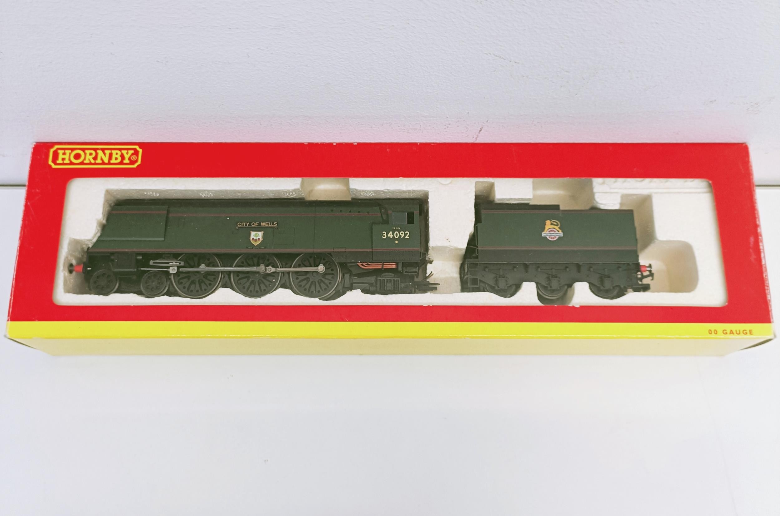 A Hornby OO gauge 4-6-2 locomotive, No R2542, boxed Provenance: From a vast single owner