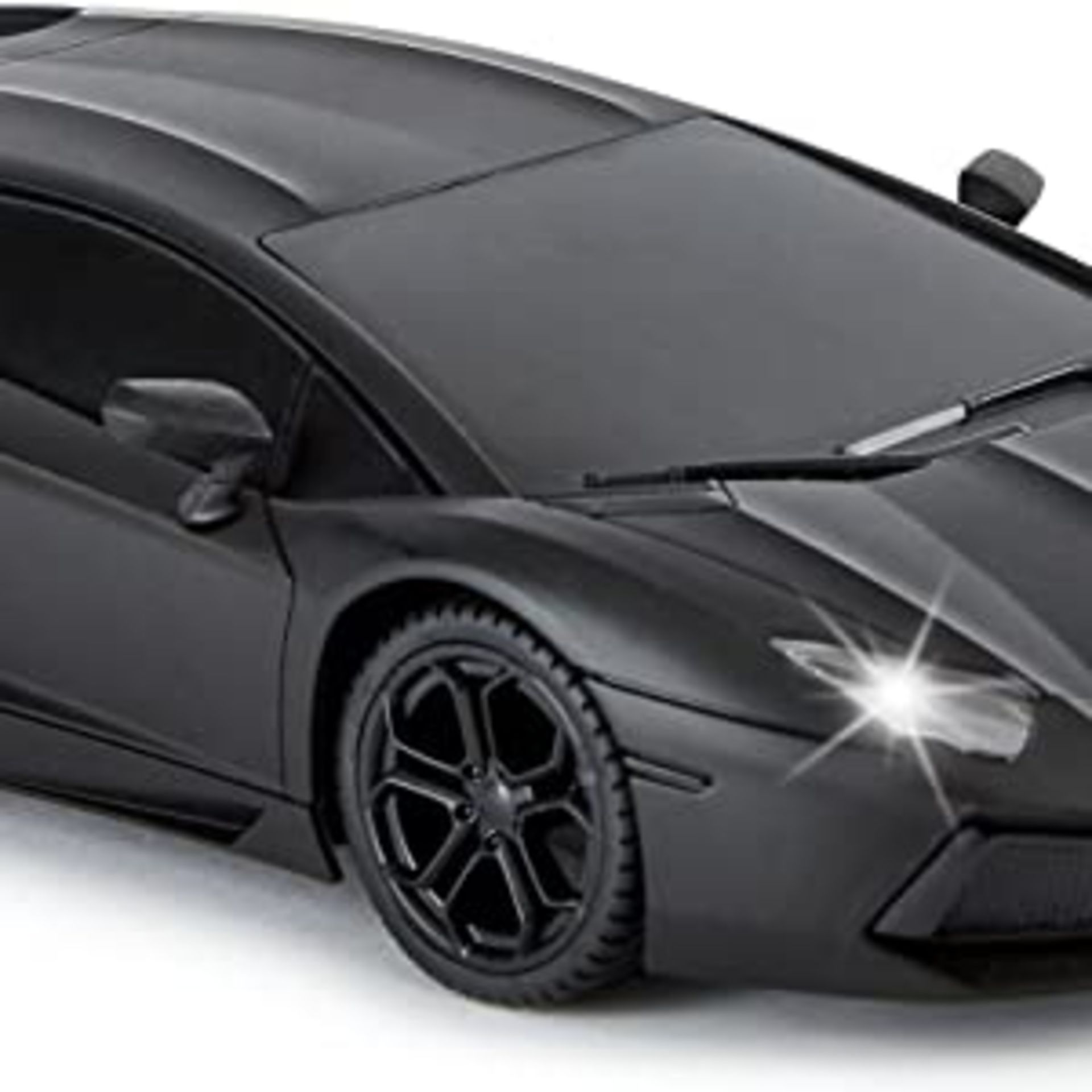 RRP - £9.19 Lamborghini Aventador Official Licensed Remote Control Car with Working Lights, Radio Co