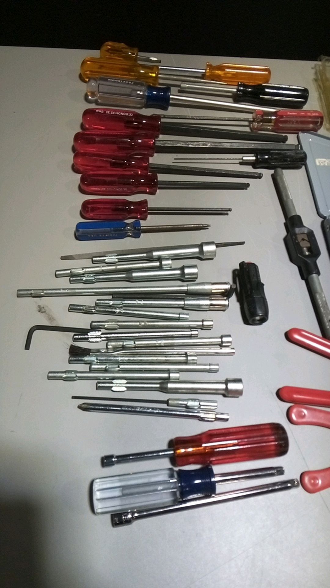 LOT OF ASSORTED TOOLS - Image 2 of 5