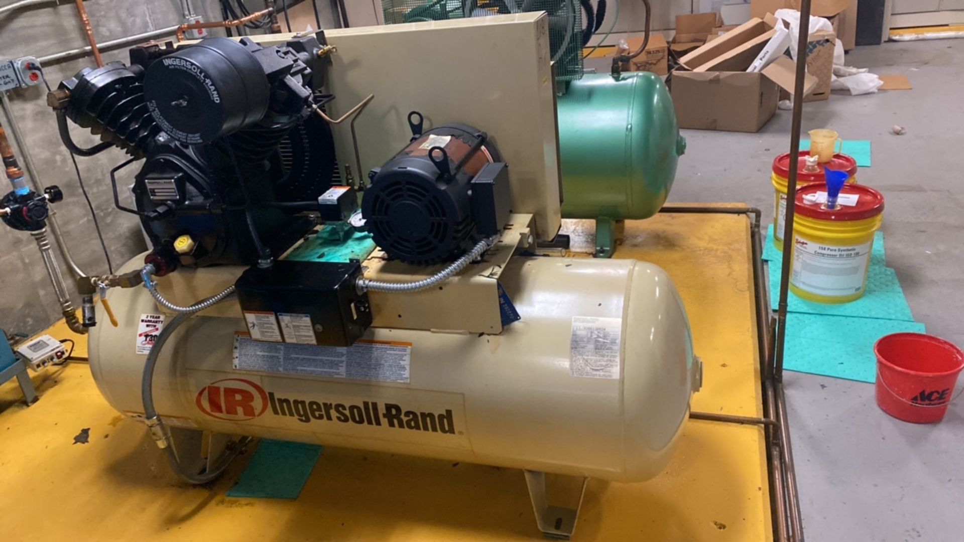 INGERSOLL-RAND 254507.5 175 PSIG COMPRESSOR WITH 60 GALLON TANK (THIS LOT IS SUBJECT FOR DELAYED REM