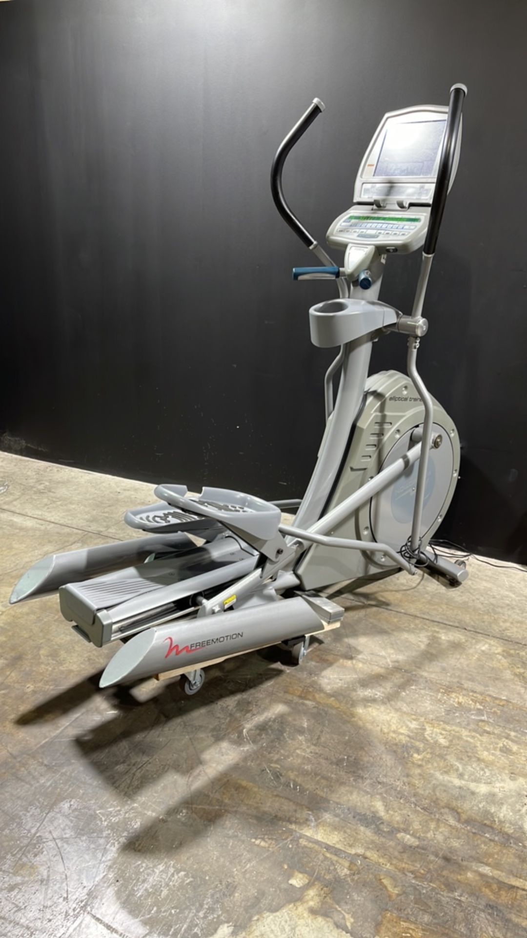 FREE MOTION ELLIPTICAL - Image 2 of 3