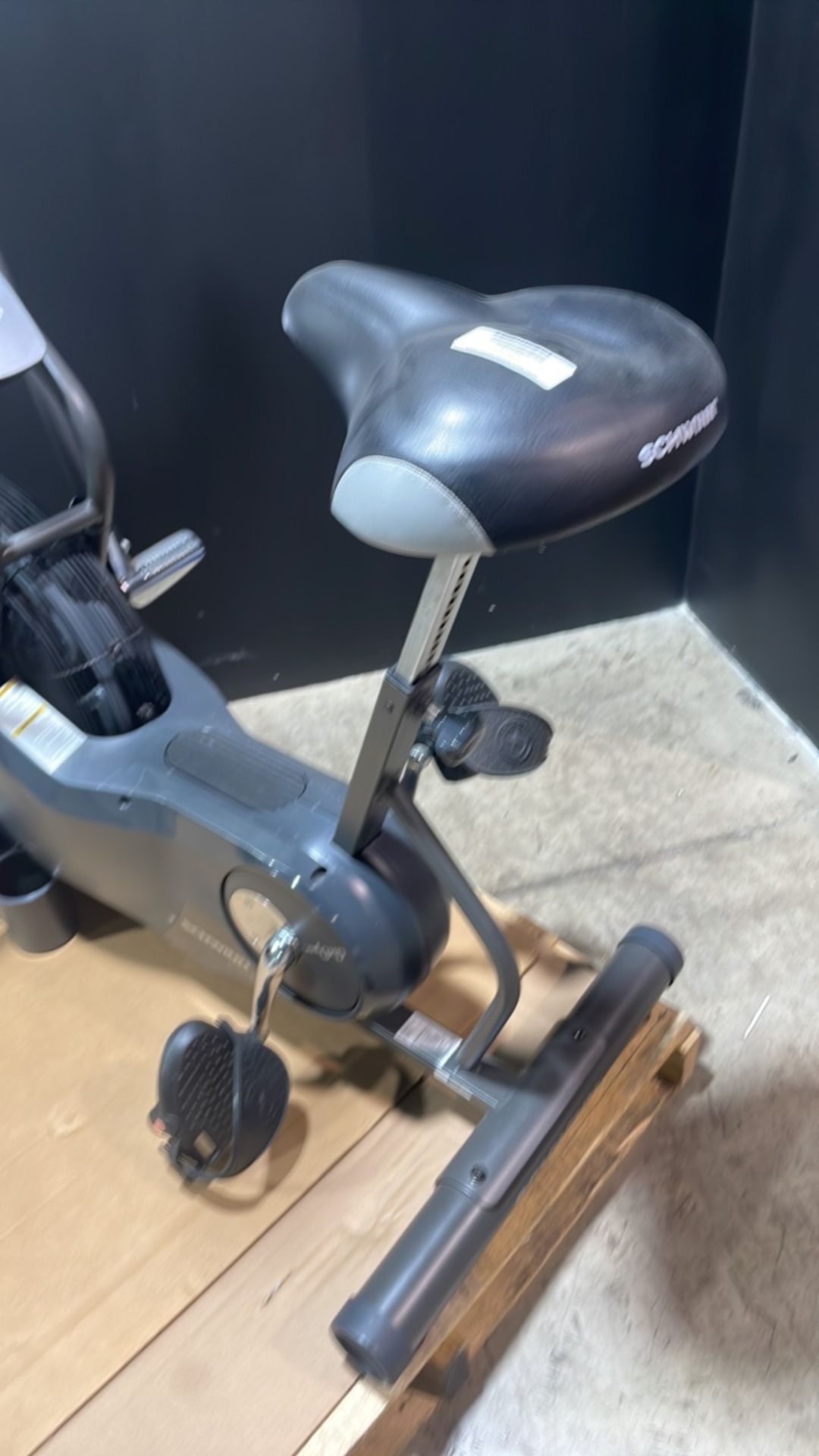 SCHWINN AD6 EXERCISE BIKE - Image 4 of 4