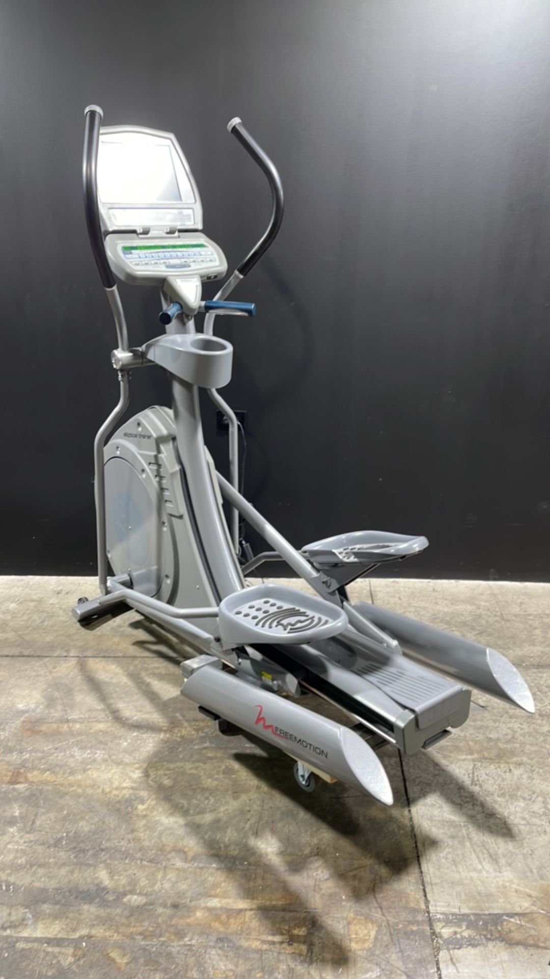 FREE MOTION ELLIPTICAL