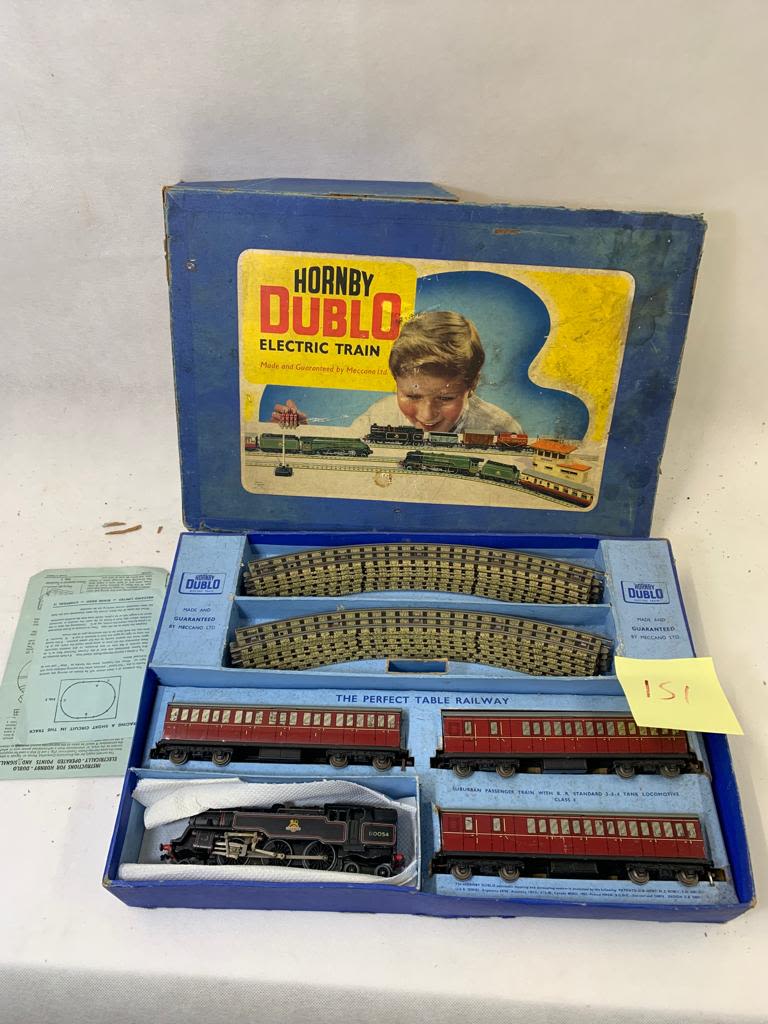 HORNBY 00 gauge electric train 3 rail set suburban local passenger with 2-6-4 tank engine in BR