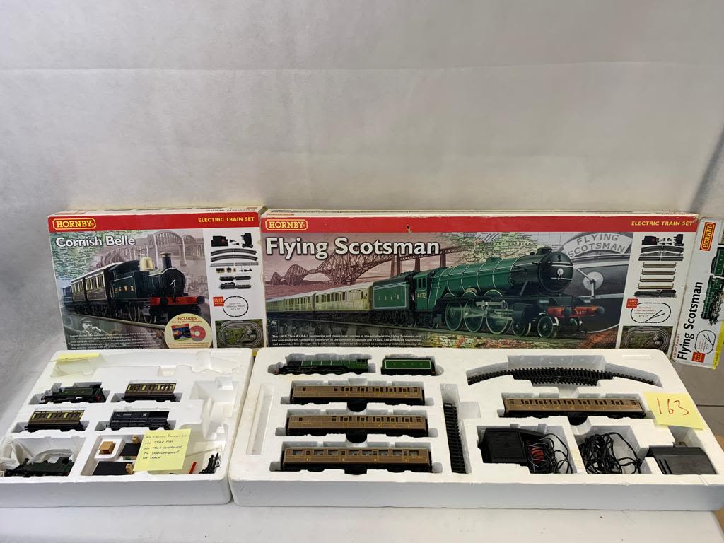 Two boxes HORNBY 00 gauge twin track train set R1039 The Flying Scotsman and twin rail R1050 The