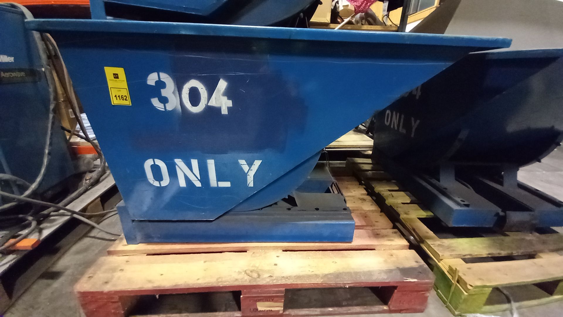 250 LITRE SKIP BIN WITH FLT TIPPING BASE