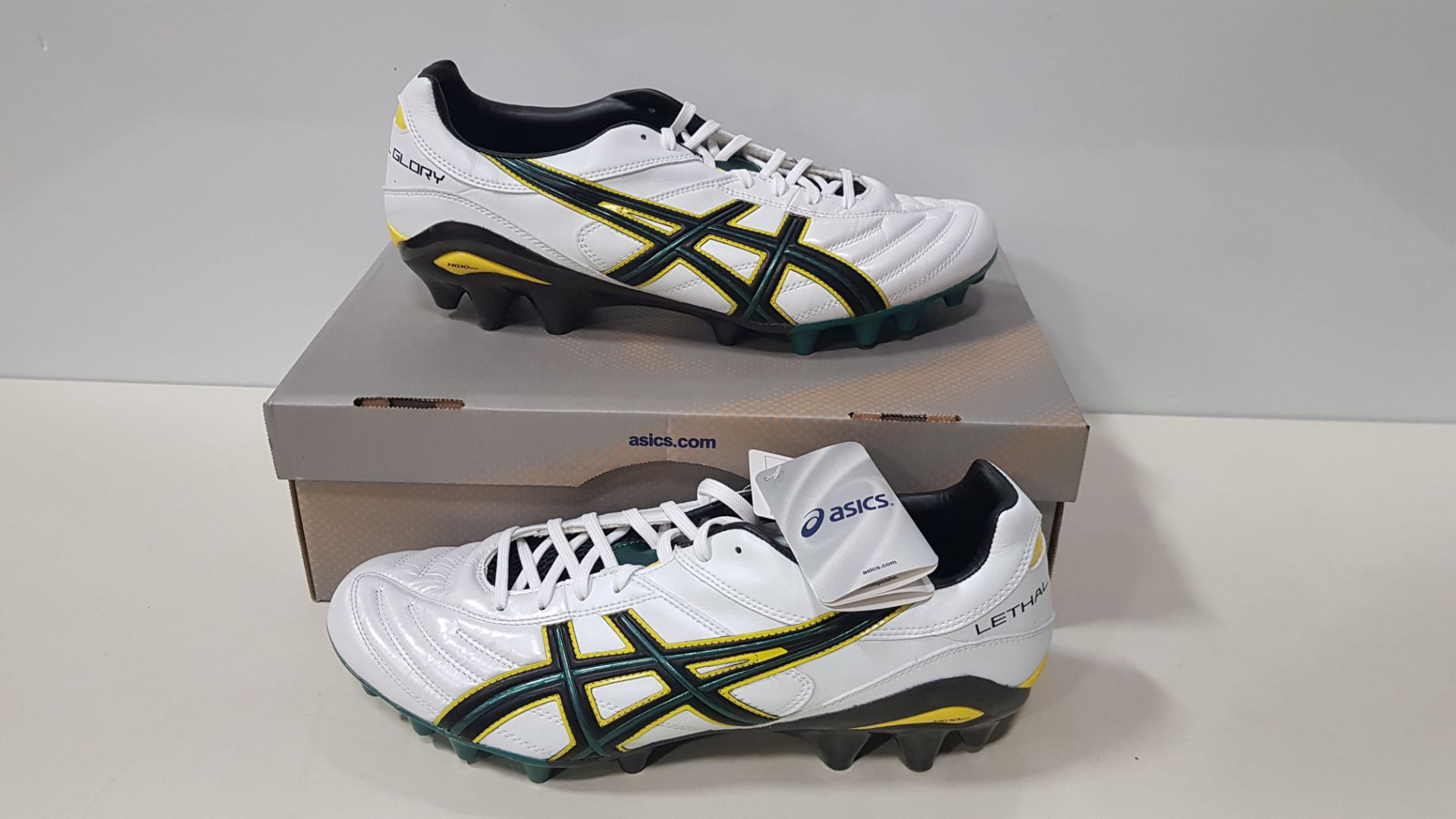 5 X BRAND NEW ASICS MENS LETHAL GLORY WHITE / BLACK / SPRINGBOK GREEN BOOTS UK SIZE 12