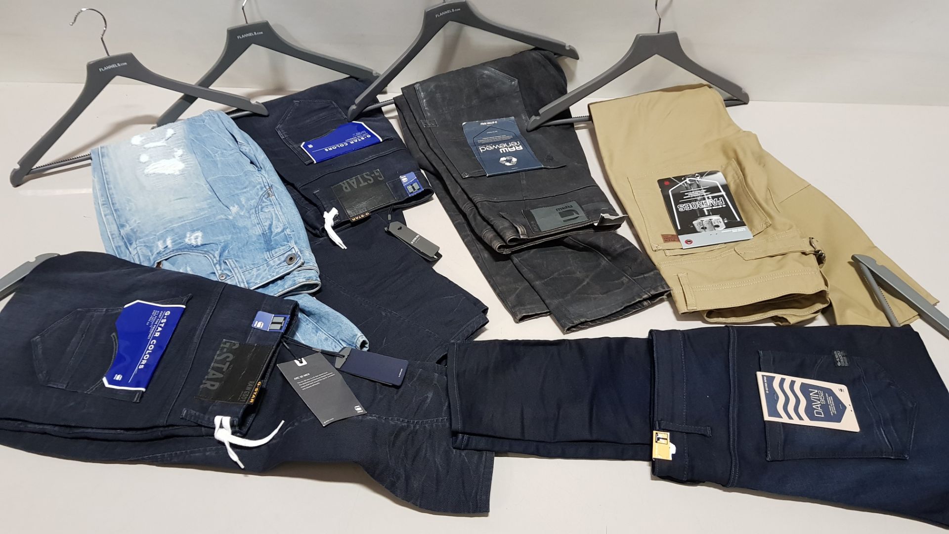6 X PAIRS OF BRAND NEW G-STAR RAW JEANS IN VARIOUS STYLES & COLOURS IE. LIGHT BLUE, DARK BLUE AND