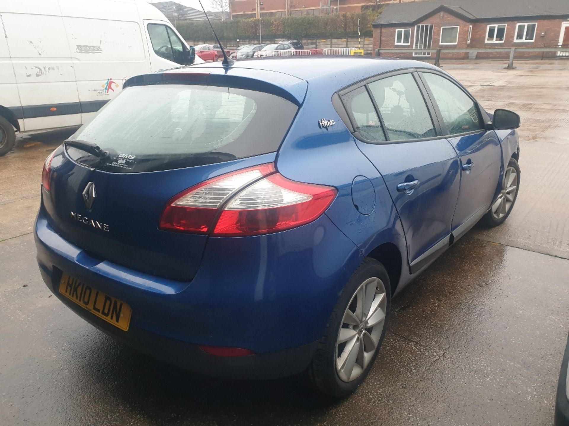 BLUE - PETROL RENAULT MEGANE I MUSIC. Reg : HK10 LDN Mileage : 84000 Details: NO KEY NO PAPERWORK - Image 2 of 7