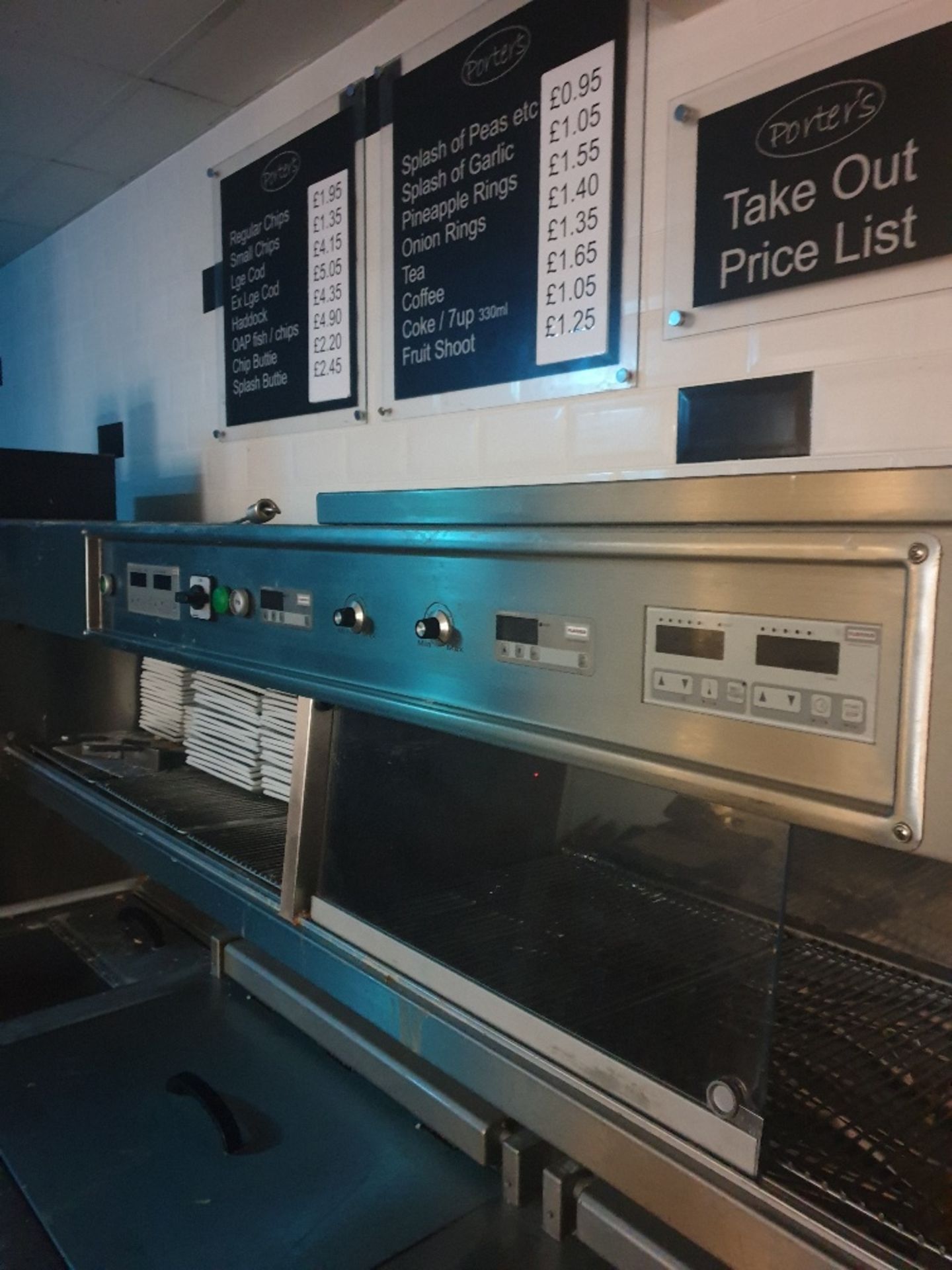 ENTIRE CONTENTS OF A CHIP SHOP (LOCATED IN DARLINGTON) (WILL REQUIRE SPECIALIST DECOMMISSIONING & - Image 5 of 27