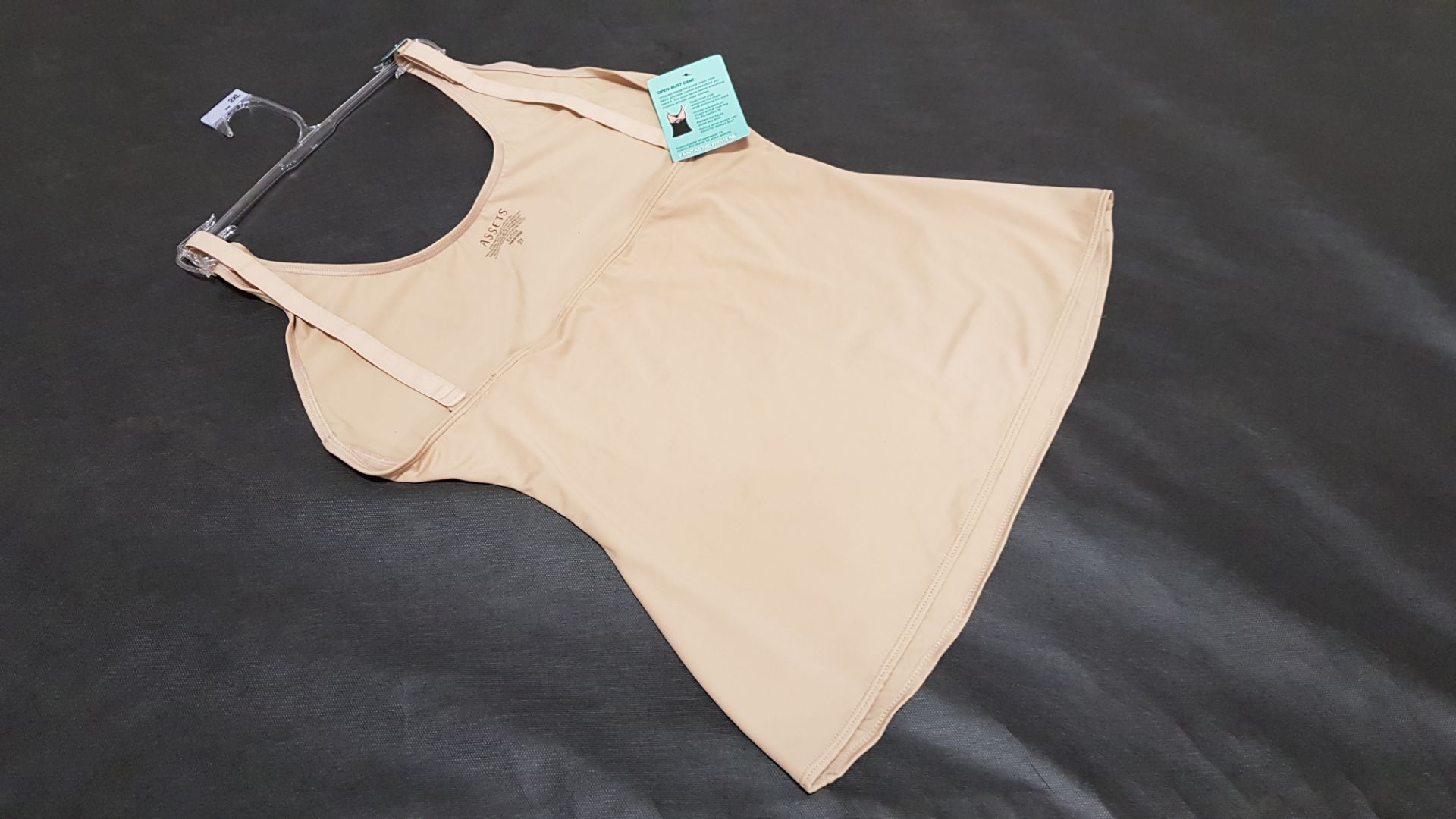 24 X BRAND NEW SPANX OPEN BUST CAMI NUDE COLOUR (ORIG RRP $30 TOTAL $720) IN 1 CARTON