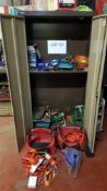 MIXED LOT TO INCLUDE - CONTENTS OF METAL CABINET, SELECTION OF HAND TOOLS, 2 X BODY HARNESS SETS,