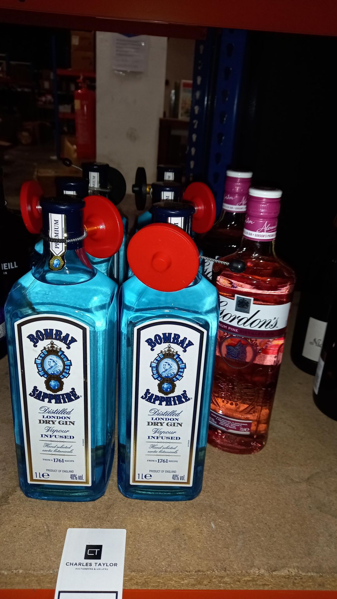 8 PIECE MIXED GIN LOT CONTAINING BOMBAY SAPPHIRE DRY GIN 1L, 2 X GORDONS PINK GIN 70CL,