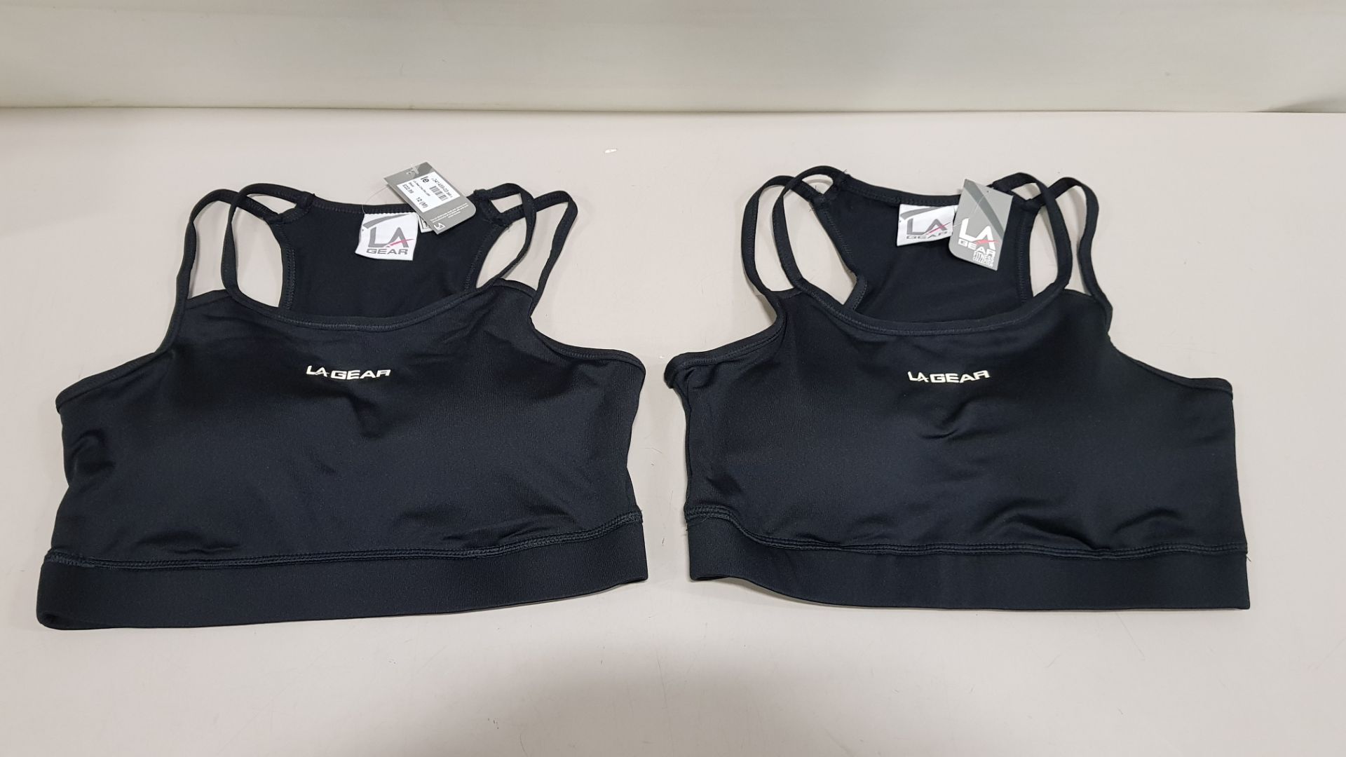 50 X BRAND NEW LA GEAR SPORTS CROP BRA WITH DOUBLE SPAGGETI STRAPS BOTH SIDES , FLAT LOCK SEEMS