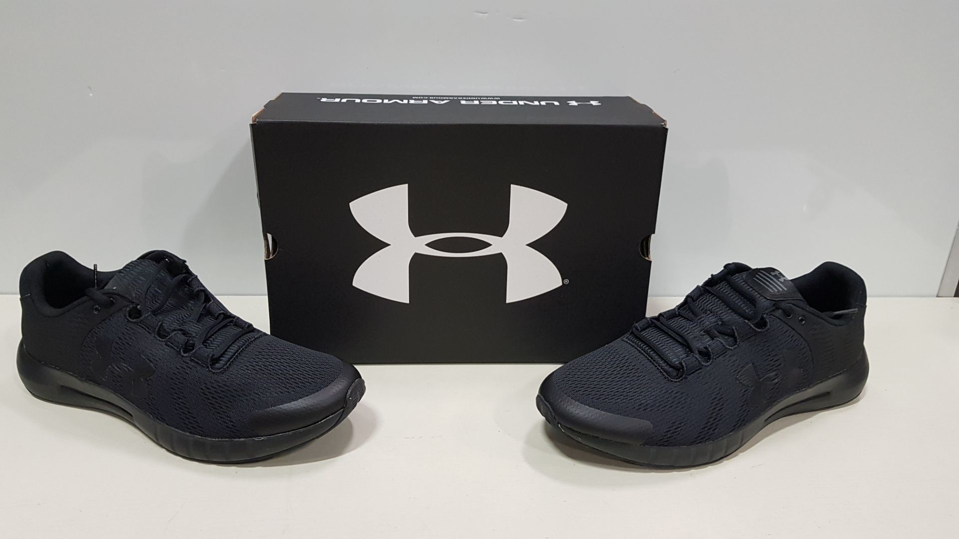 8 X BRAND NEW UNDER ARMOUR UA MICRO G PURSUIT BP IN ALL BLACK ( SIZE UK 12 )