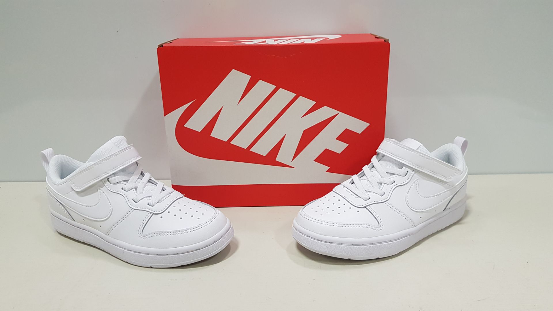 6 X BRAND NEW NIKE COURT BOROUGH LOW 2 (PSV) IN ALL WHITE ( SIZE UK 1)