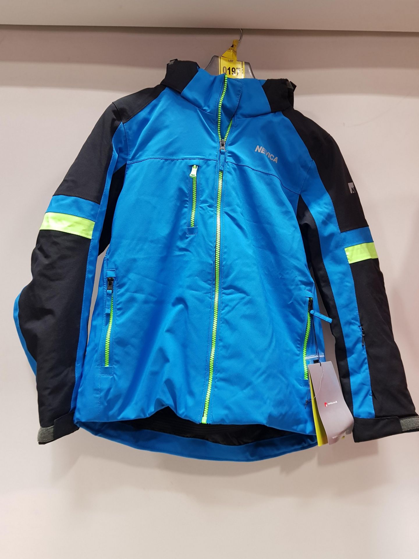 BRAND NEW NEVICA SKI JACKET IN BLUE AND BLACK ( SIZE UK 13-14 YRS)