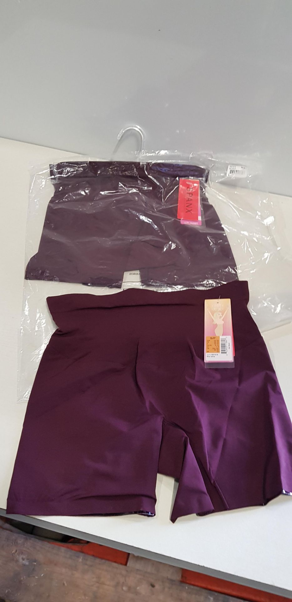 22 X BRAND NEW SPANX FINE WINE COLOURED GIRLS SHAPING SHORTS SIZE SMALL