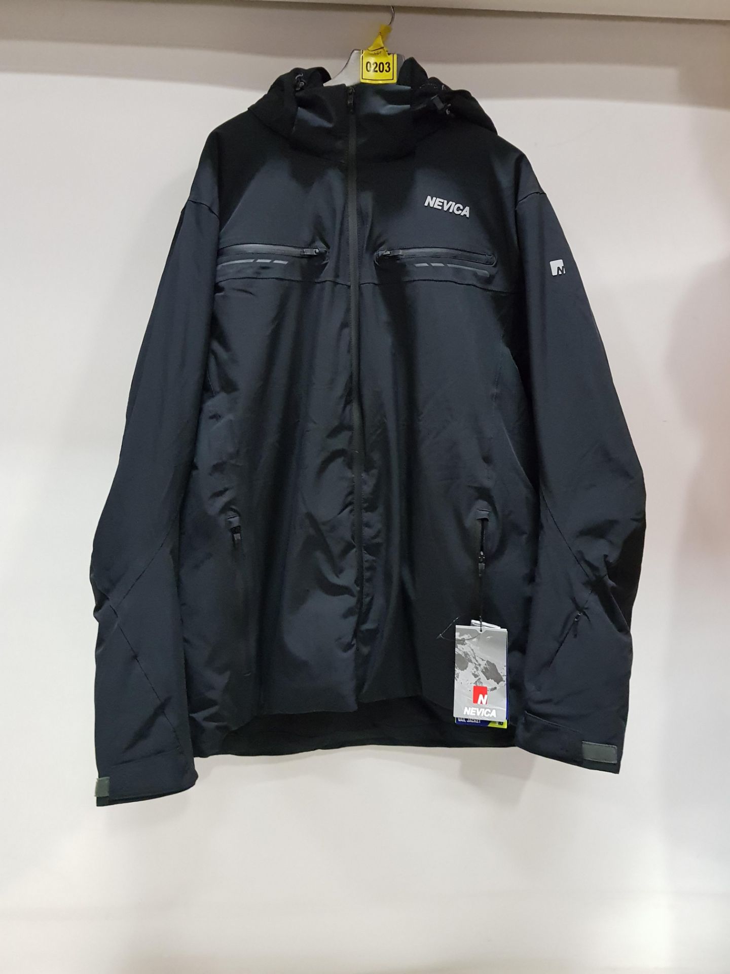 BRAND NEW NEVICA SKI JACKET IN ALL BLACK ( SIZE UK XXXL )