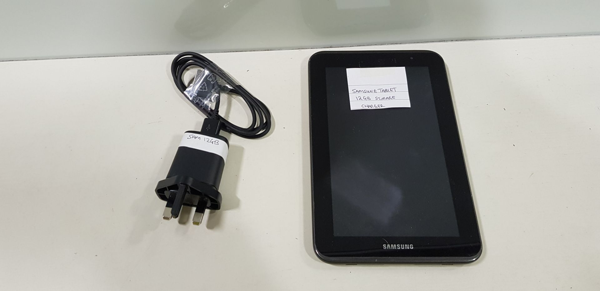 SAMSUNG TABLET 12GB STORAGE - WITH CHARGER