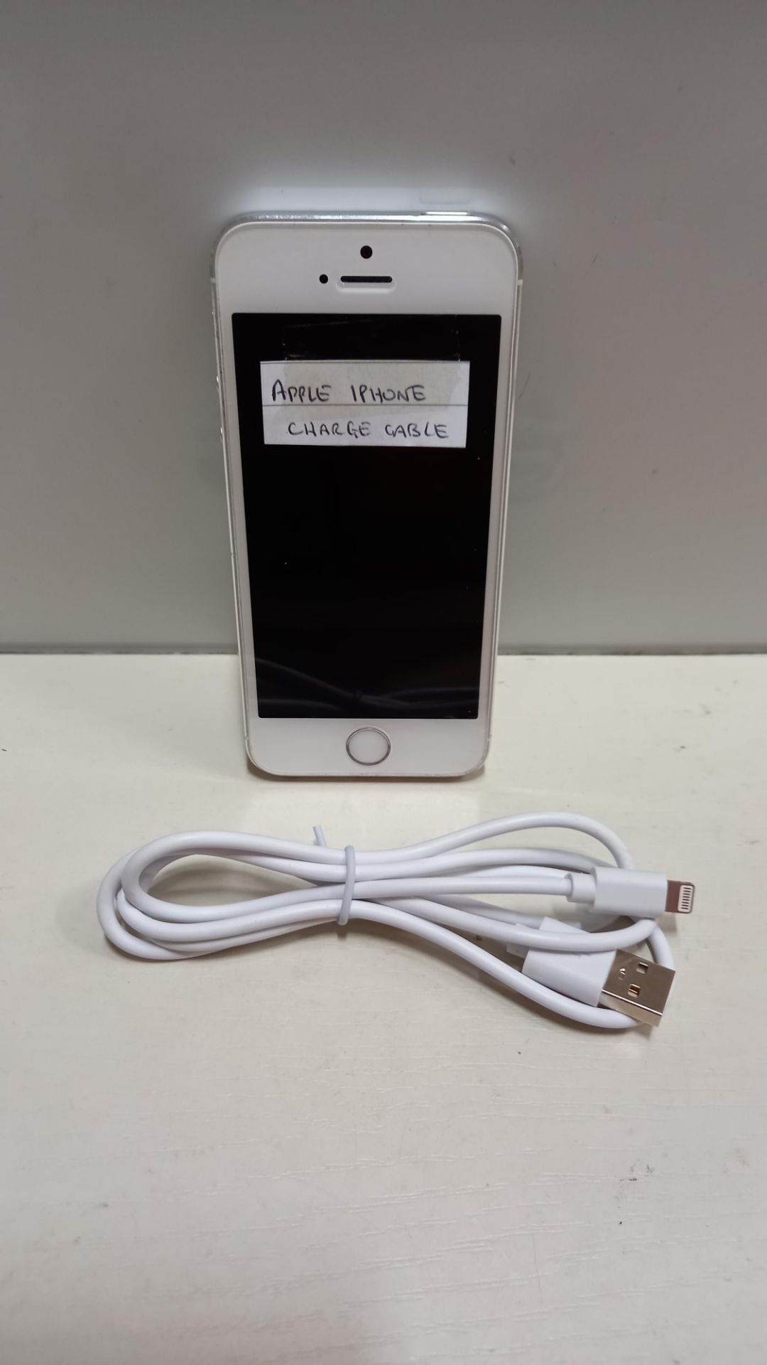 APPLE IPHONE - WITH CHARGING CABLE