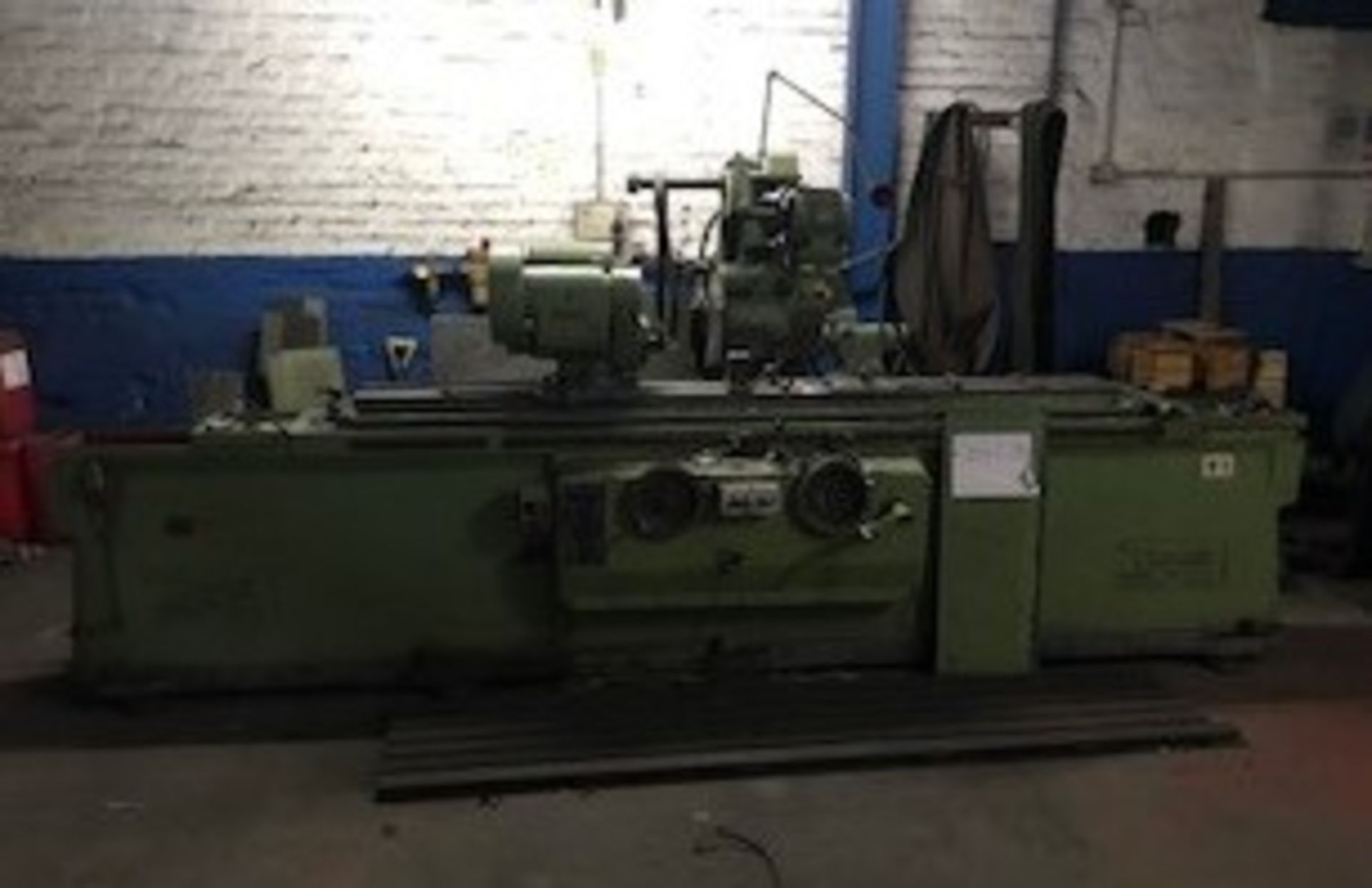 CHURCHILL UNIVERSAL GRINDING MACHINE - 83 BETWEEN CENTRES, 12 SWING, INTERNAL GUARD FACILITY - **