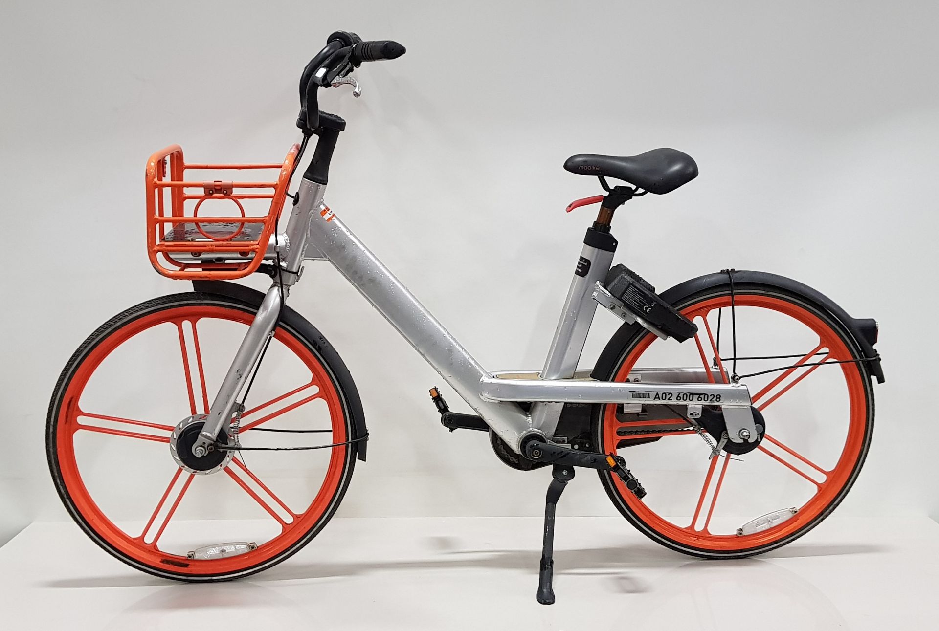 ORANGE & SILVER CITY / CAMPING BICYCLE - ROBUST ALUMINIUM 19 X 48 FRAME, SOLID PUNCTURE PROOF 24