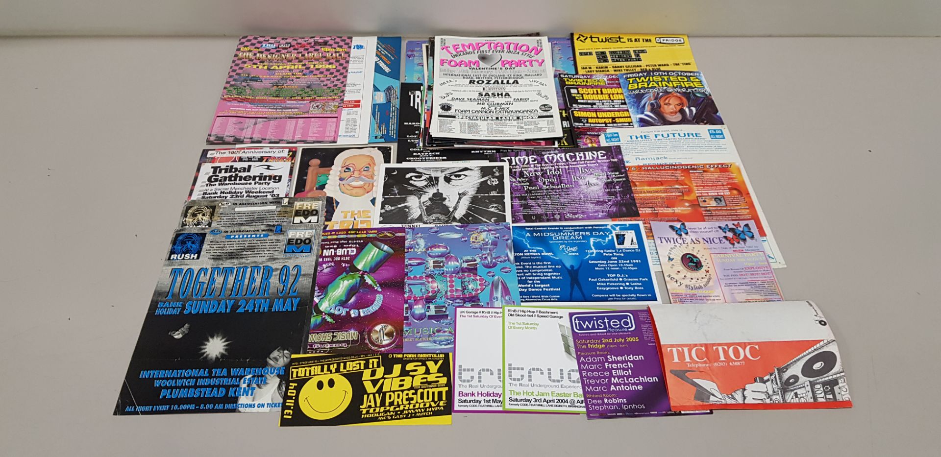 APPROX 85 X VARIOUS RETRO FLYERS AND POSTERS IE THE VOX PRODUCTIONS OZ MEGACITE 1993, INTUITION