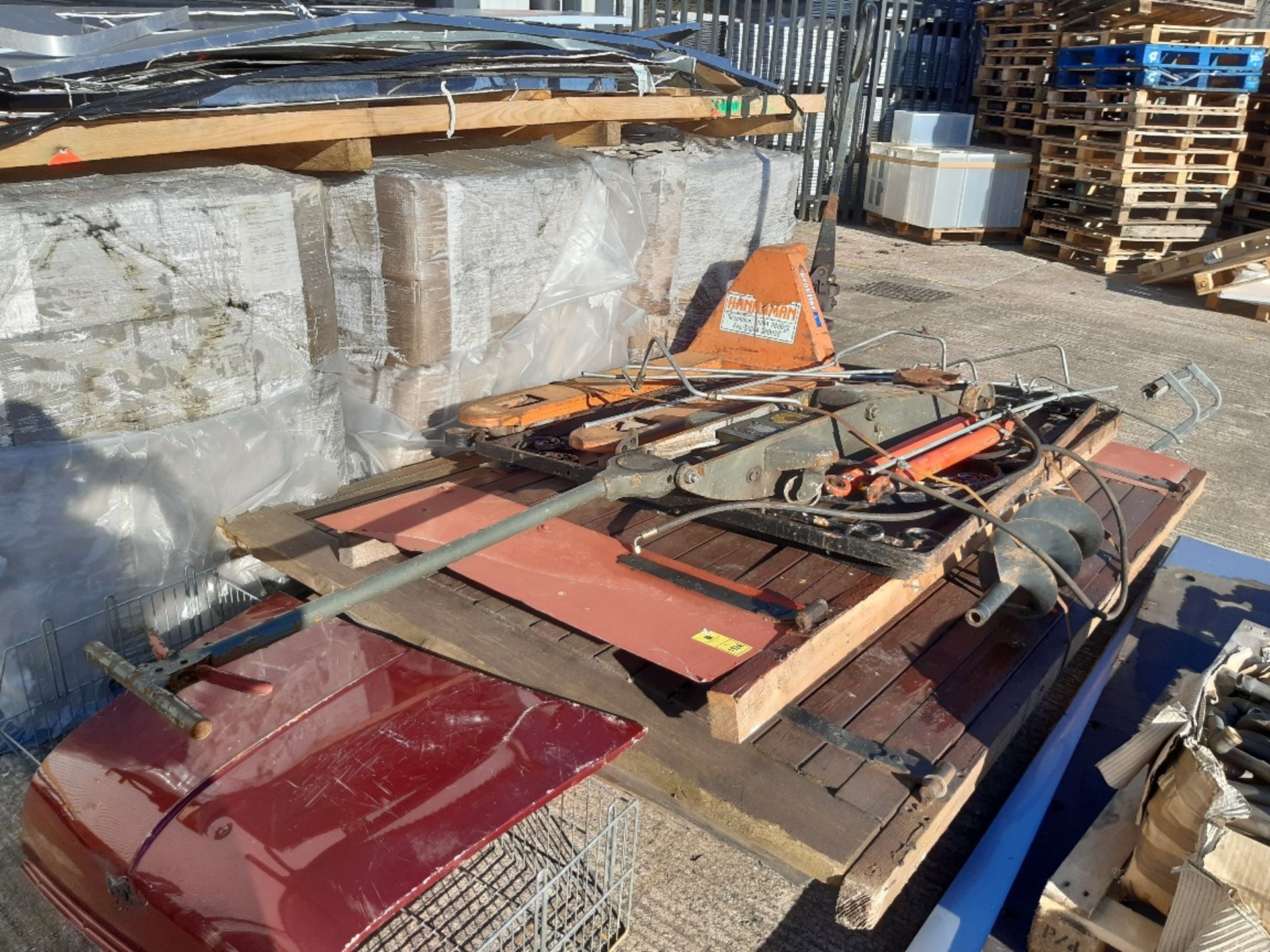 MISC LOT TO INCLUDE PUMP TRUCKS (EURO LIFTER) , CAR JACK , LARGE BARM DOORS , PLY WOOD , METAL GATES - Image 2 of 2