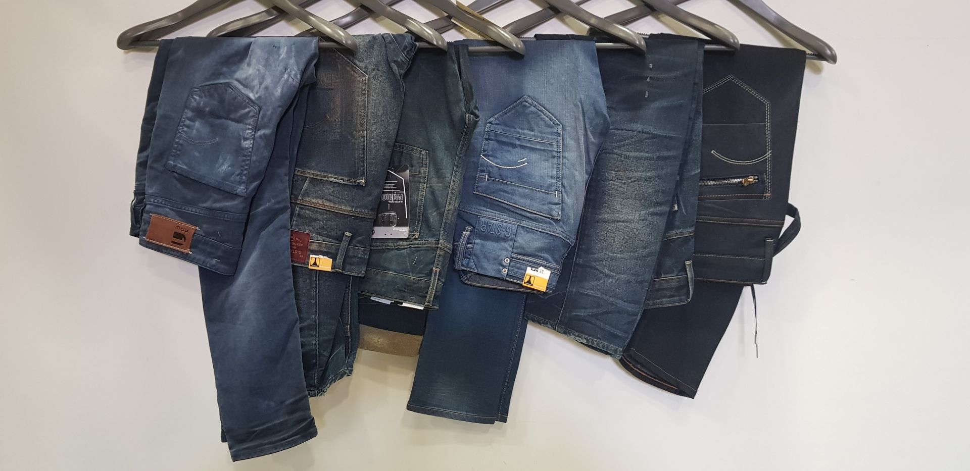 6 X BRAND NEW G-STAR RAW JEANS IN VARIOUS COLOURS (SIZE 26)