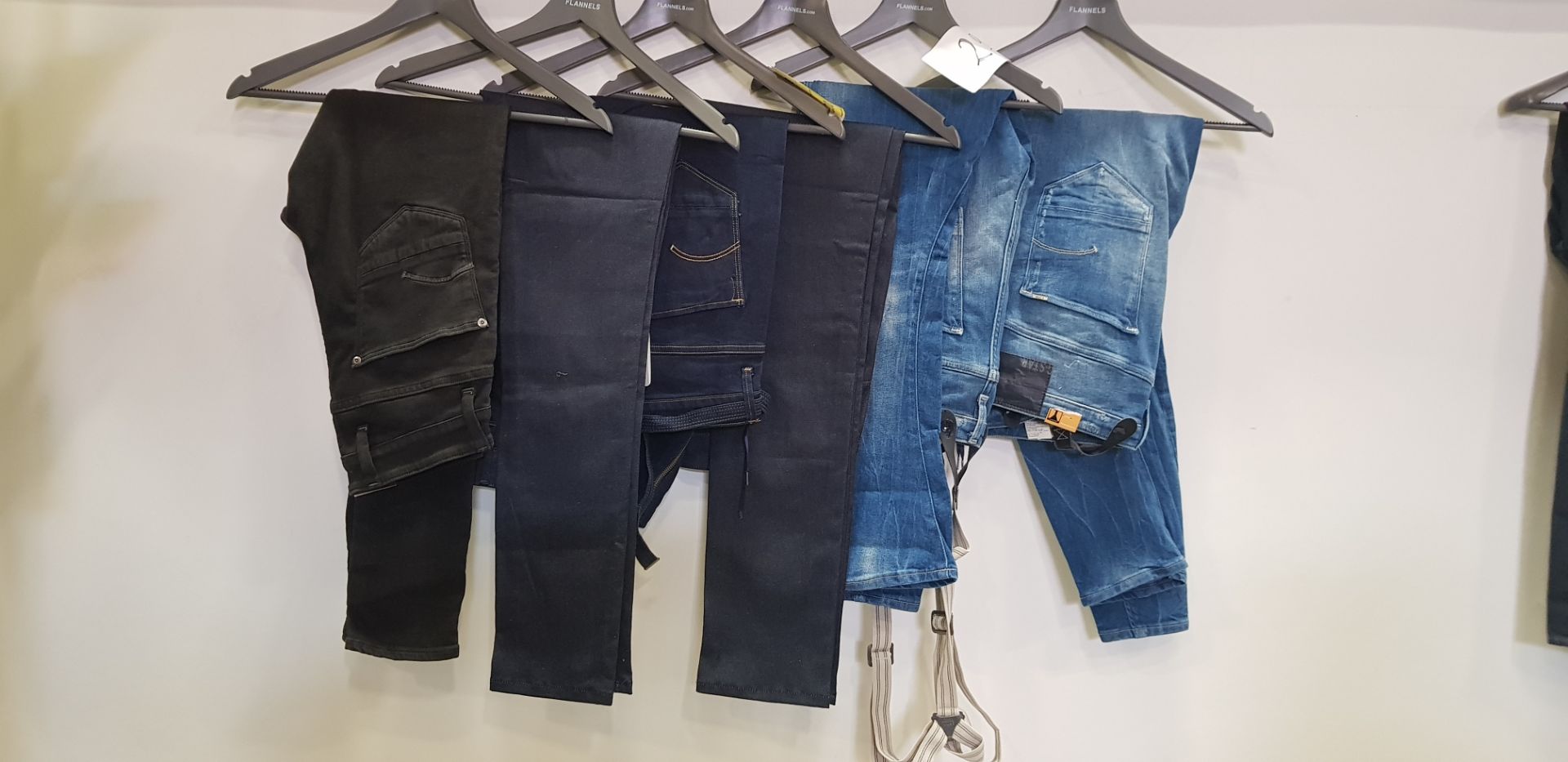 6 X BRAND NEW G-STAR RAW JEANS IN VARIOUS COLOURS (SIZE 29)