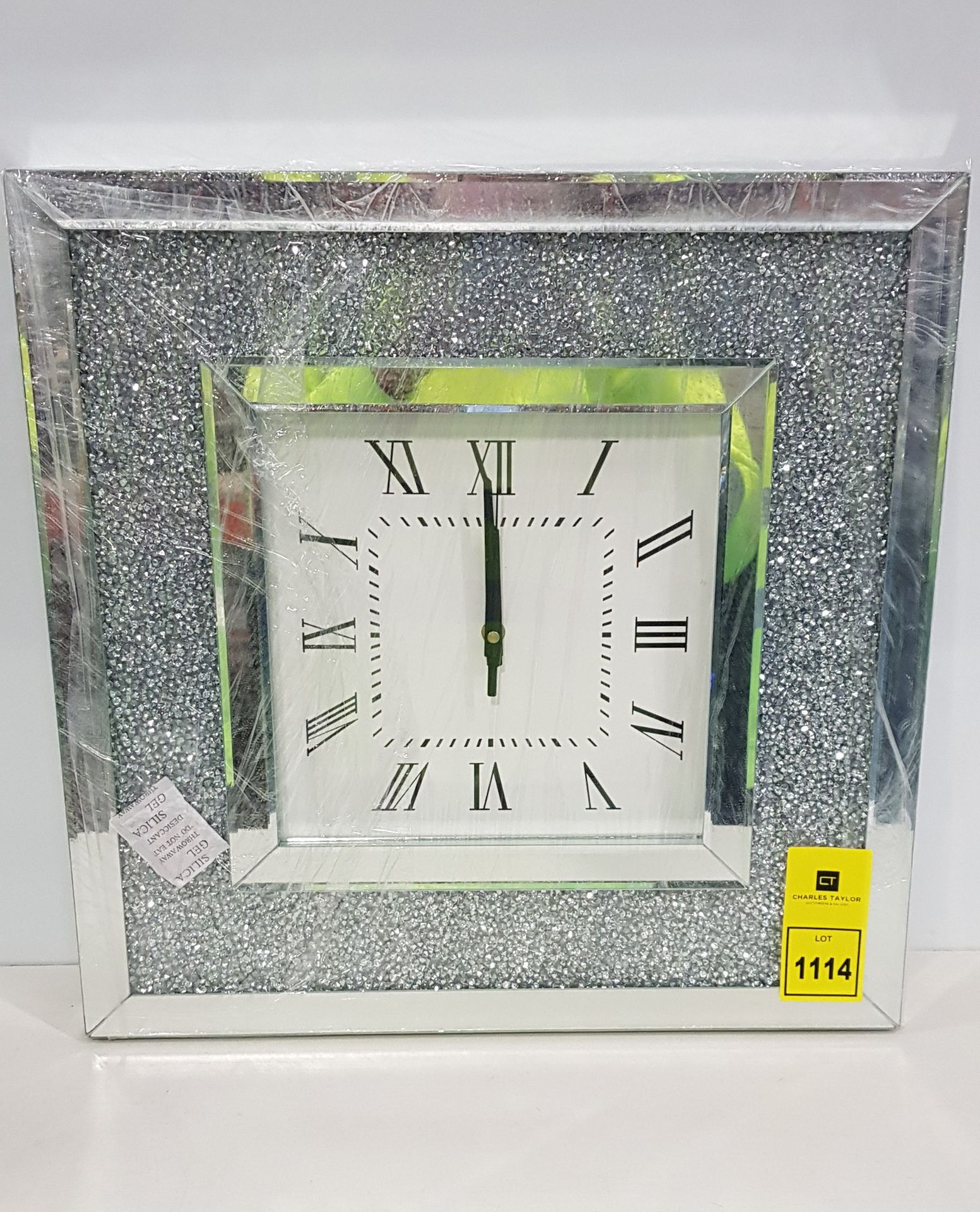 1 X SQUARE MIRROR CRUSH WALL CLOCK (50X50X8CM) 10KG - WITH BOX ** NOTE: THESE ITEMS ARE TO BE