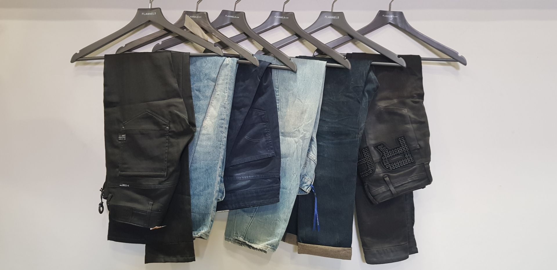 6 X BRAND NEW G-STAR RAW JEANS IN VARIOUS COLOURS (SIZE 26)