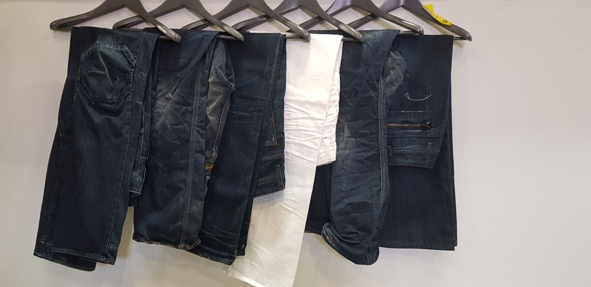 6 X BRAND NEW G-STAR RAW JEANS IN VARIOUS COLOURS (SIZE30)