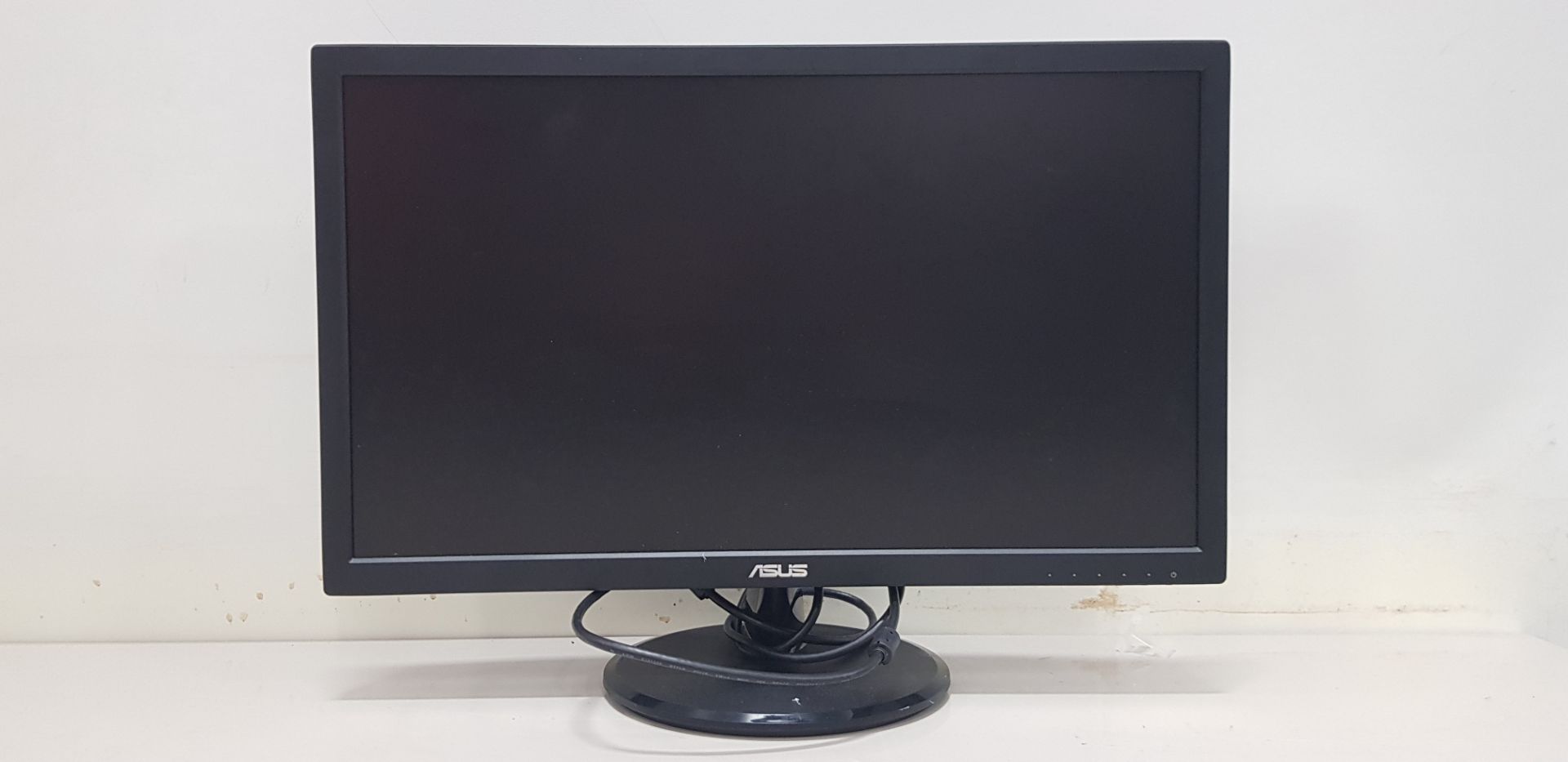 6 X ASUS 21.5 LCD MONITORS WITH POWER LEADS MODEL NUMBER VP228