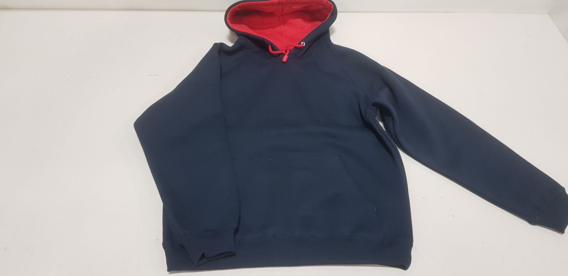 18 X BRAND NEW PAPINI ADULT HOODED JUMPER IN DARK NAVY / RED IN SIZE XS