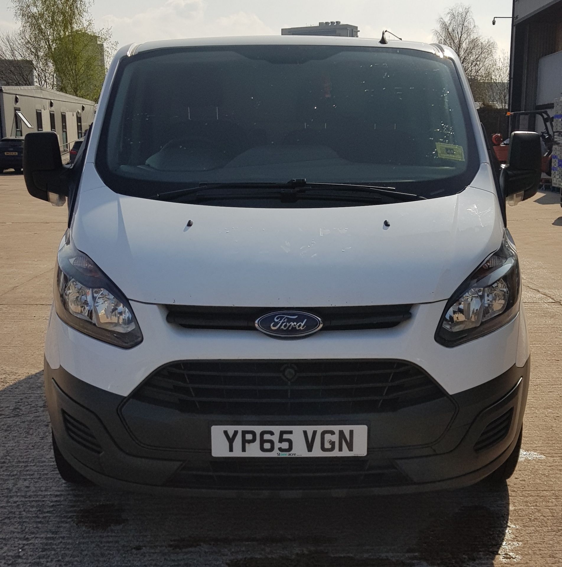 WHITE FORD TRANSIT CUSTOM 270 ECO TECH. ( DIESEL ) Reg : YP65 VGN, Mileage : 93,455 Details: FIRST - Image 6 of 13
