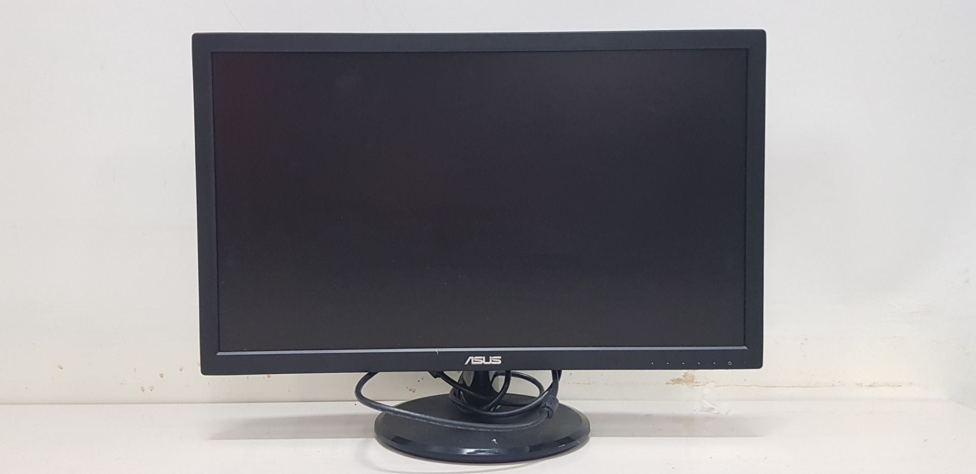 5 X ASUS 21.5 LCD MONITORS WITH POWER LEADS MODEL NUMBER VP228