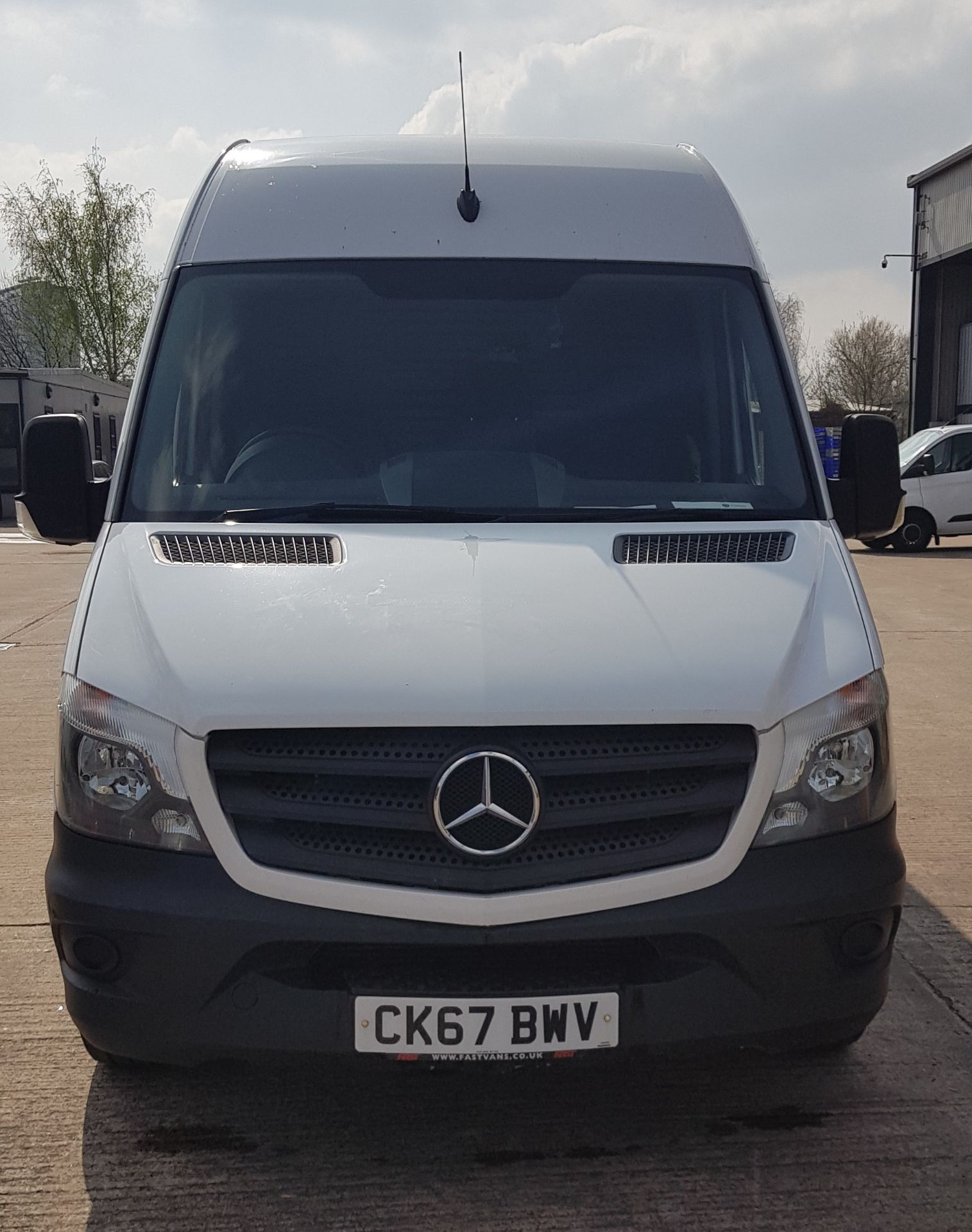 WHITE MERCEDES SPRINTER. ( DIESEL ) Reg : CK67 BWV, Mileage : 94,949 Details: FIRST REGISTERED 30/ - Image 6 of 17