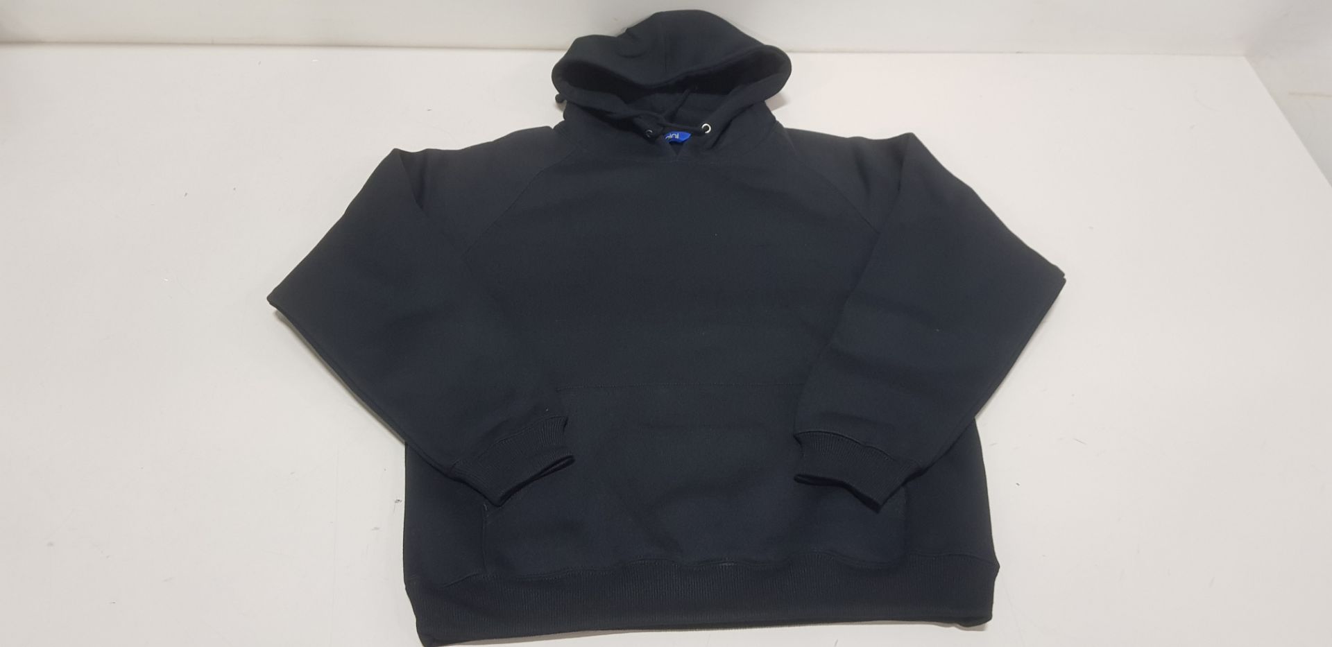 26 X BRAND NEW PAPINI ADULT HOODED JUMPERS - 15 IN BLACK/ORANGE IN ( UK 3XL) 11 X IN NAVY/RED IN(