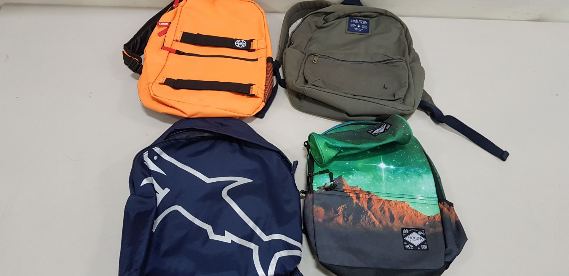 20 PIECE MIXED BAG LOT CONTAINING HOTUNA BACKPACKS, PAUL & SHARK RUCKSACK, JACK WILLS RUCKSACKS,