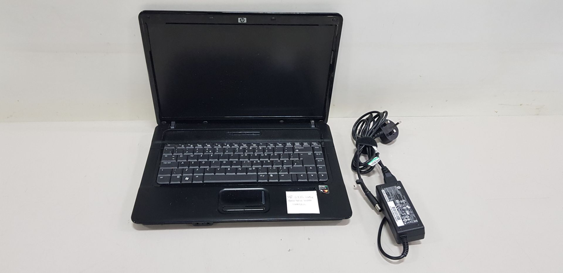 HP 6735 AMD TURION X2 LAPTOP - HARD DRIVE WHIPED - COMES WITH CHARGER