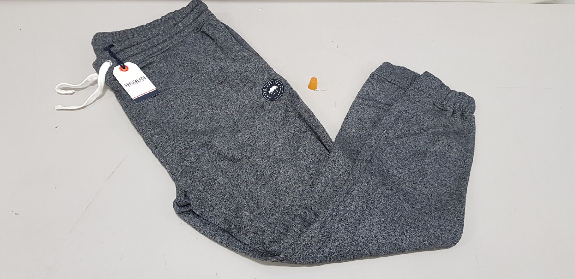 18 X BRAND NEW SOULCAL & CO JOGGING BOTTOMS IN GREY SIZE XXL