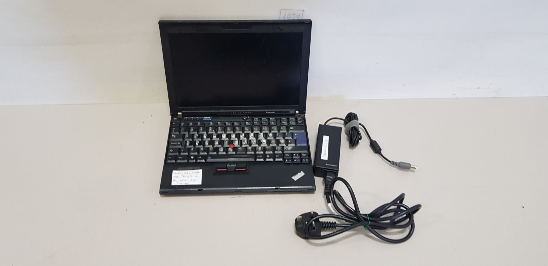 LENOVO X 200 LAPTOP - INTEL P8600 2.4GHZ - HARD DRIVE WIPED - COMES WITH CHARGER