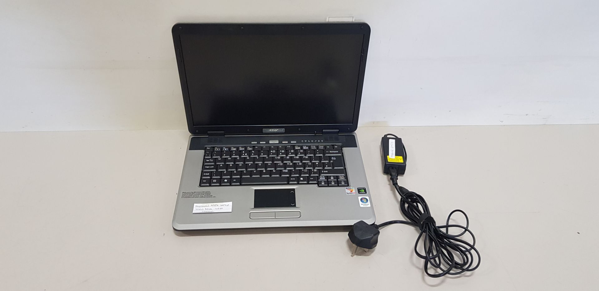 MEDION 4754 LAPTOP WITH WINDOWS VISTA - HARD DRIVE WIPED - COMES WITH CHARGER